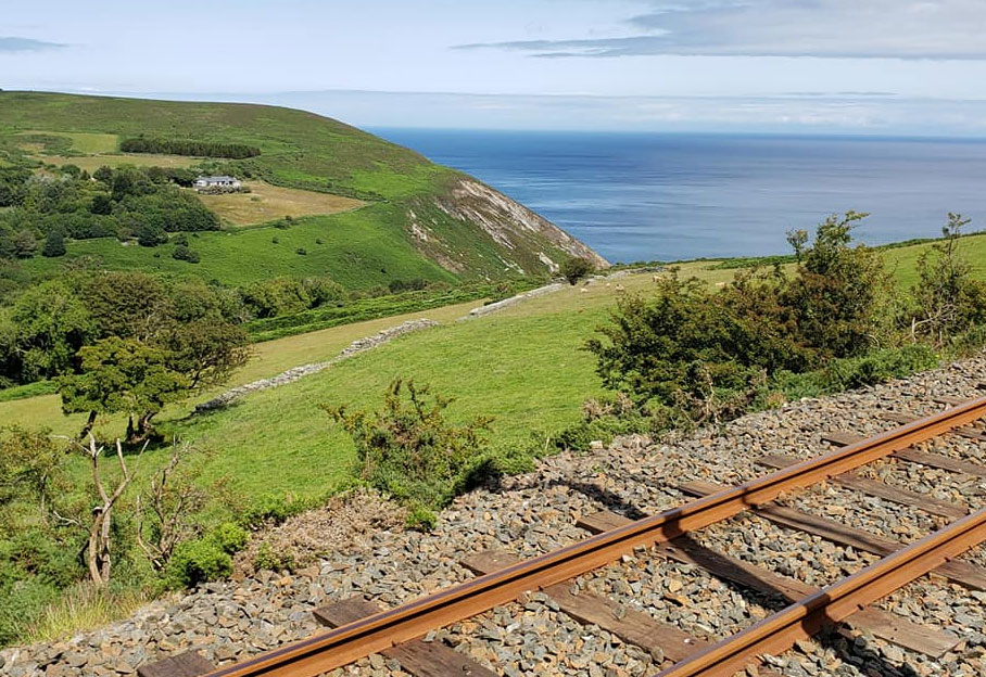 Traveling by Rail to the North End